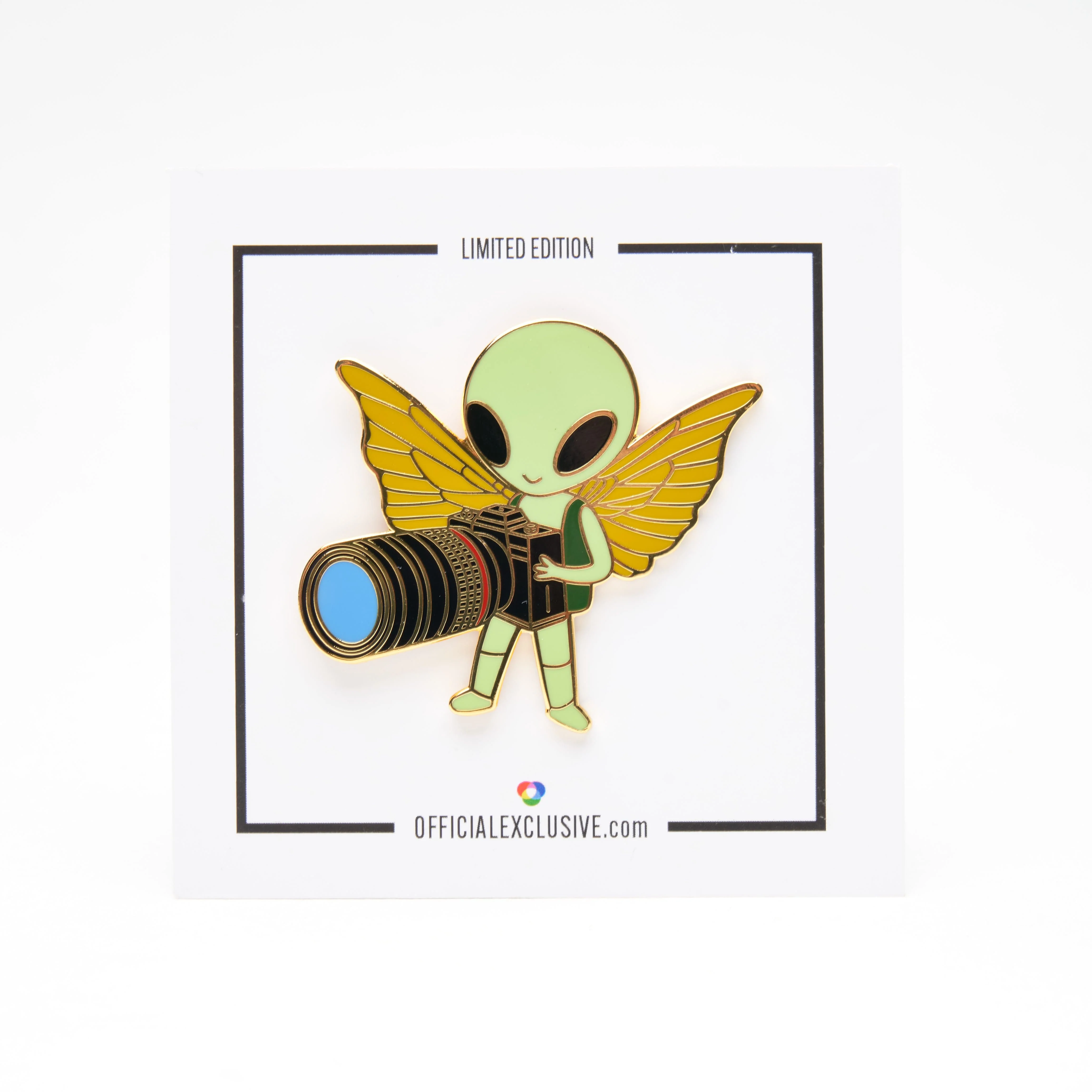 Alien Photographer Pin - Image 3