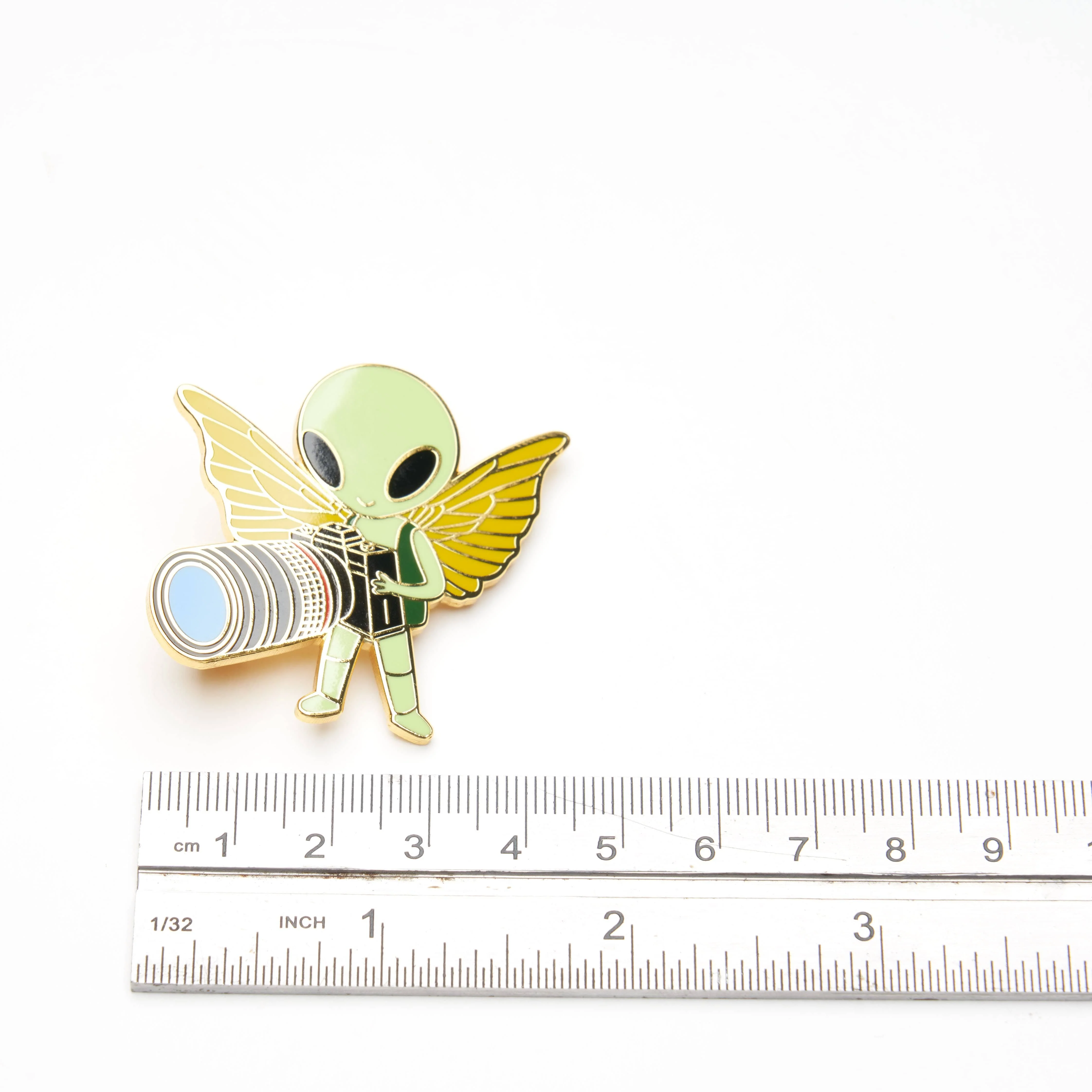 Alien Photographer Pin - Image 4