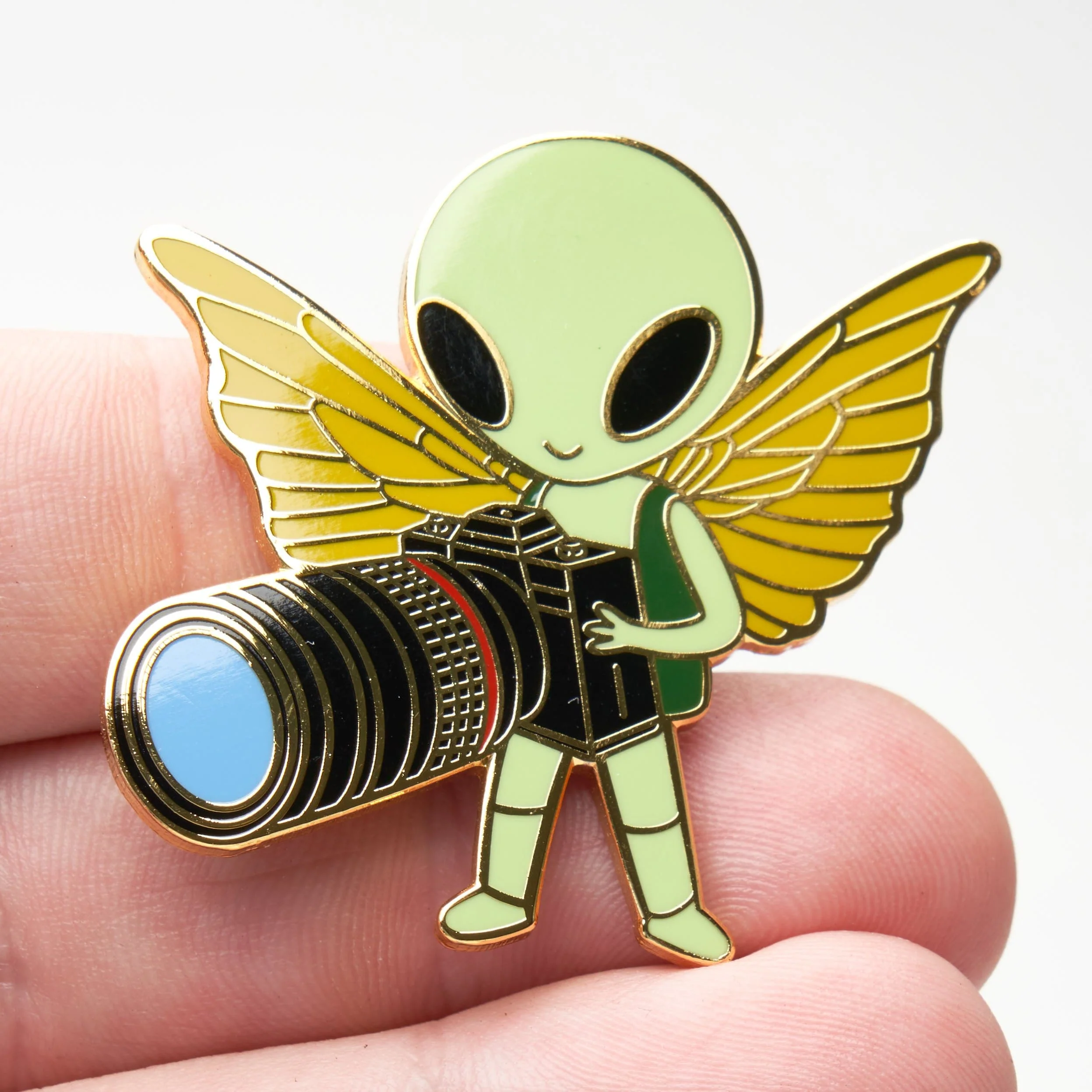 Alien Photographer Pin - Image 5