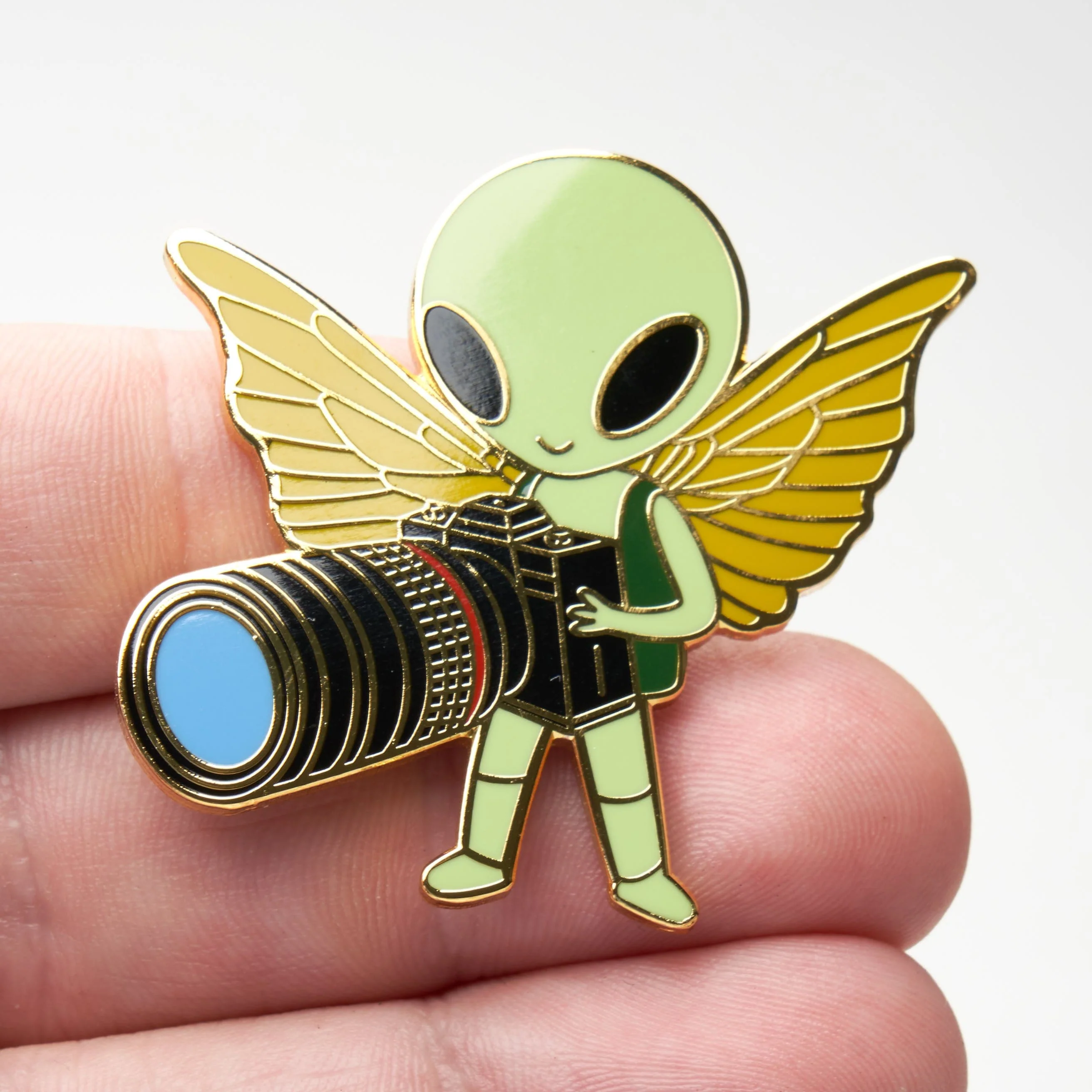 Alien Photographer Pin - Image 6