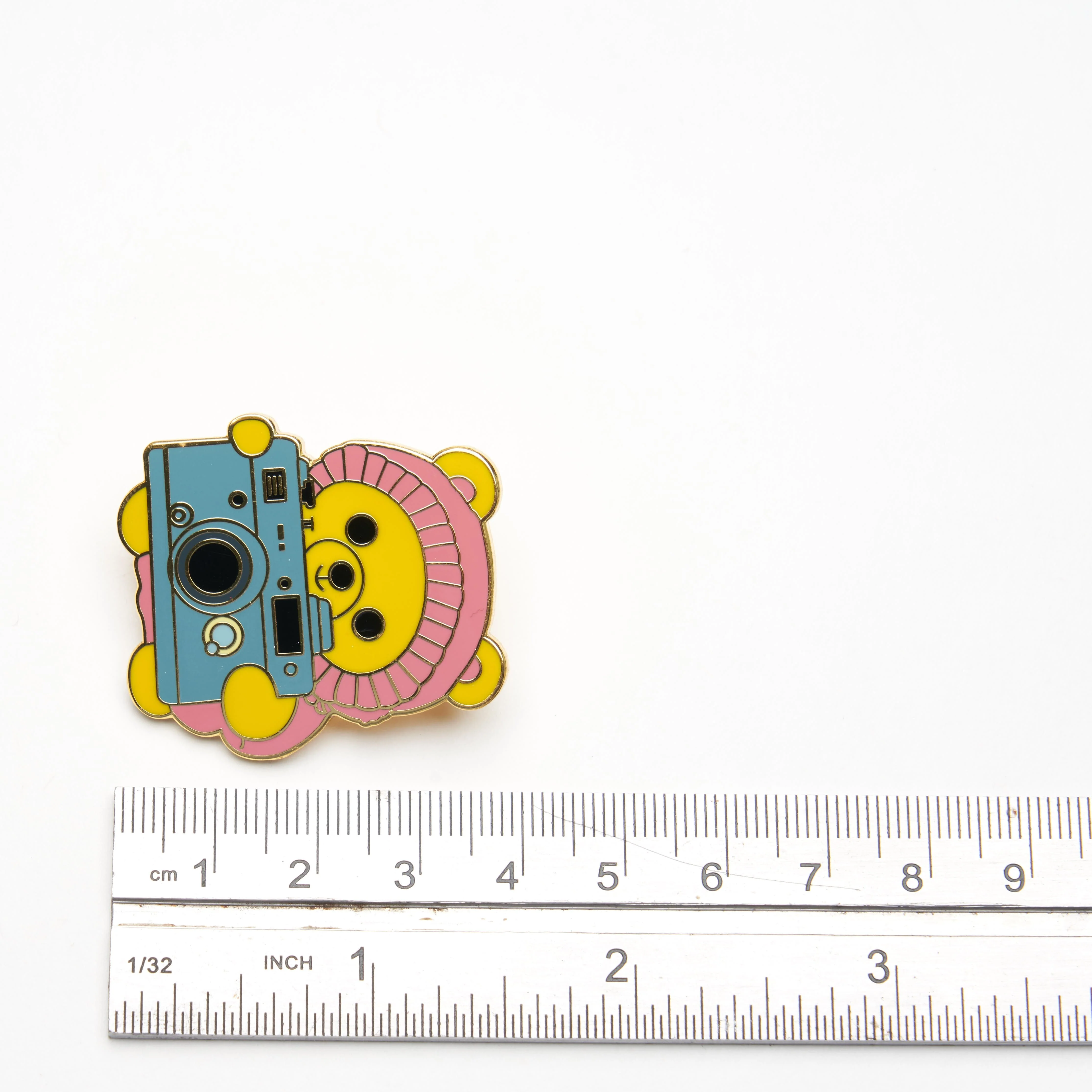 Bear Photographer Pin - Image 4