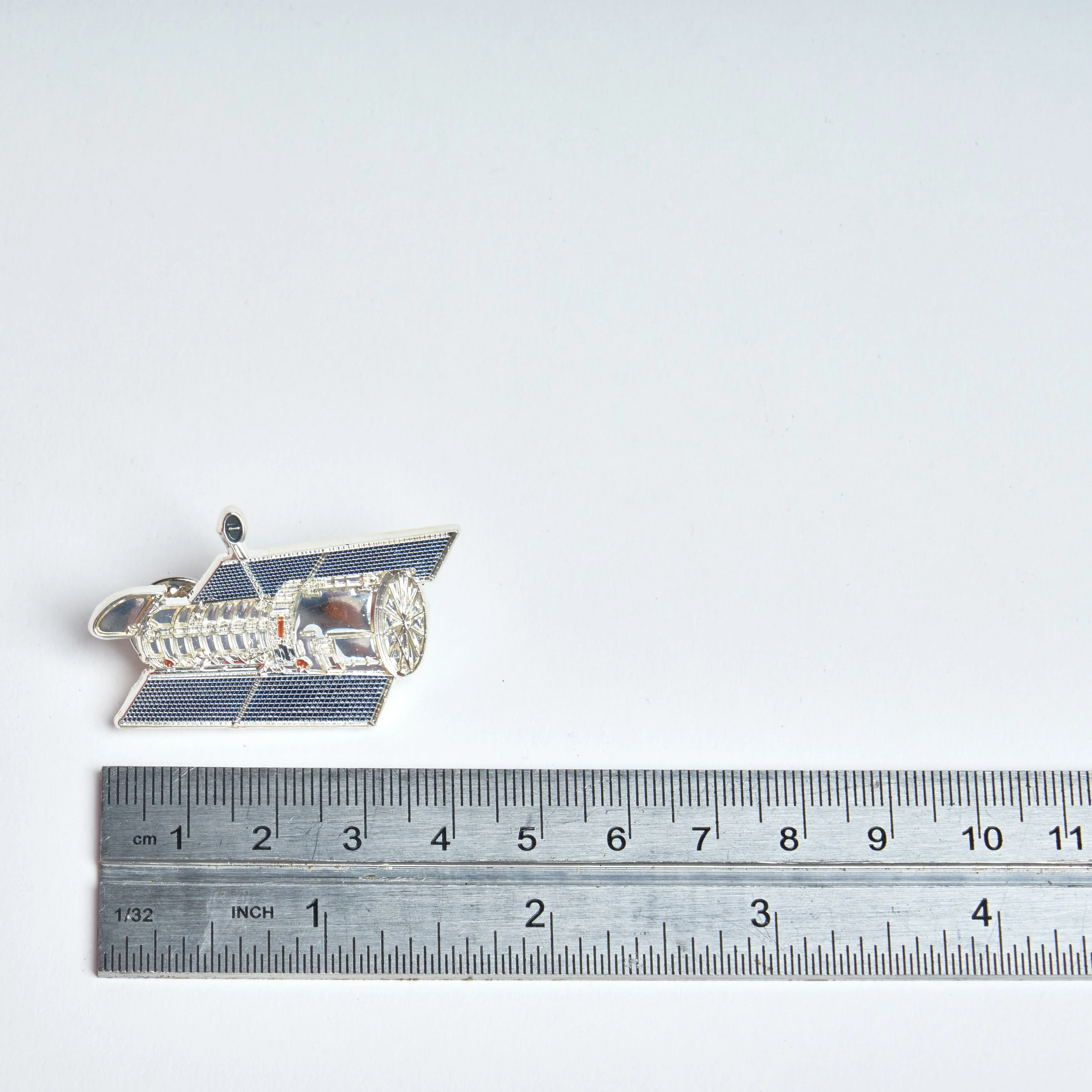 Hubble Space Telescope Pin - Image 4
