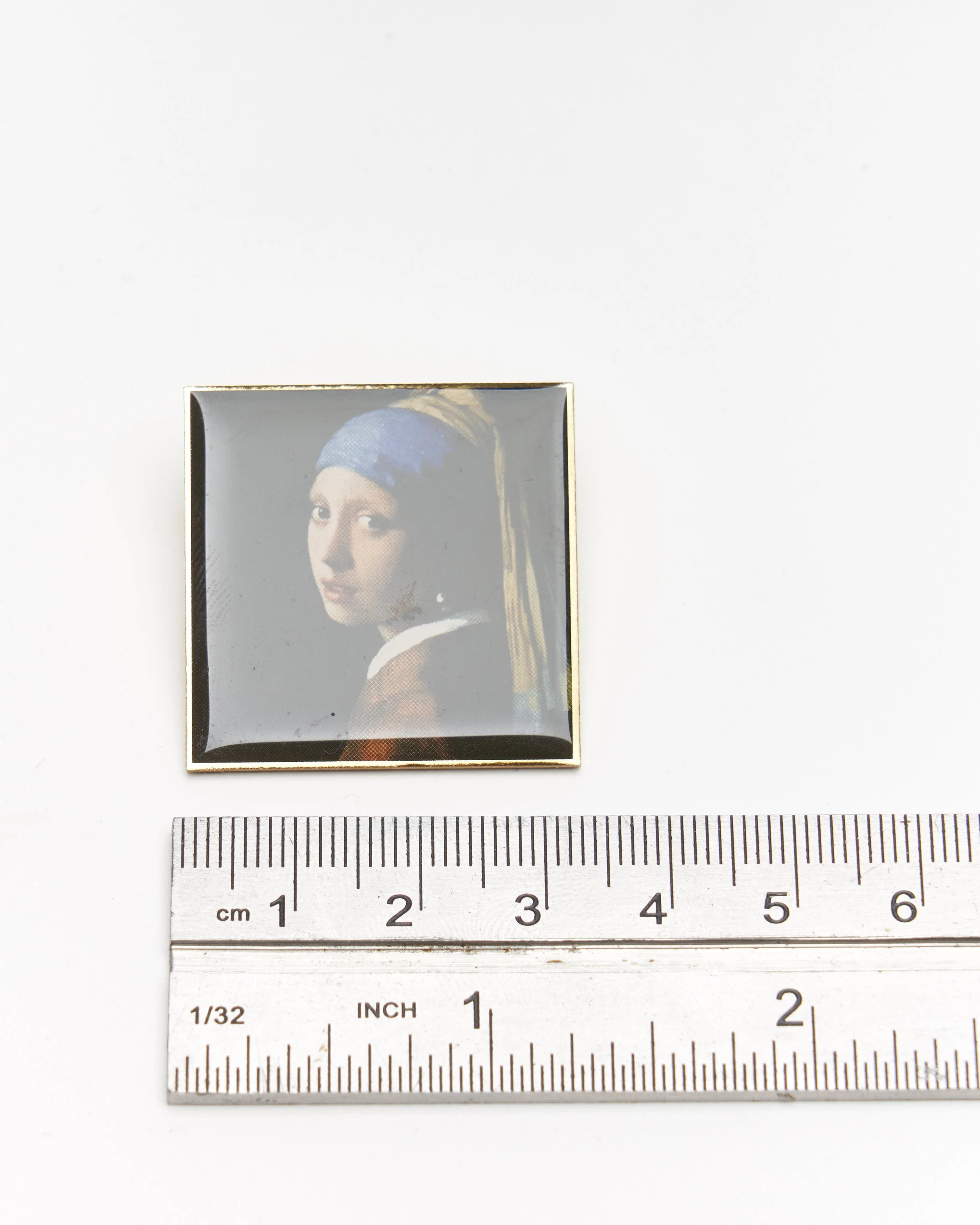 Girl with a Pearl Earring Pin - Image 3