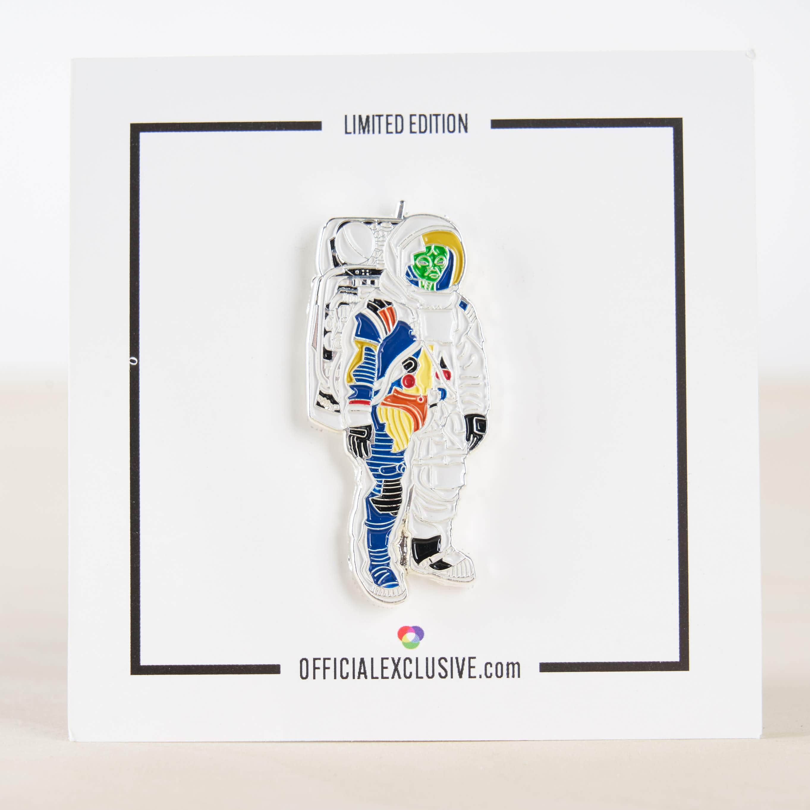 Astronaut Alien Cross Section Cutaway Pin - Image 5