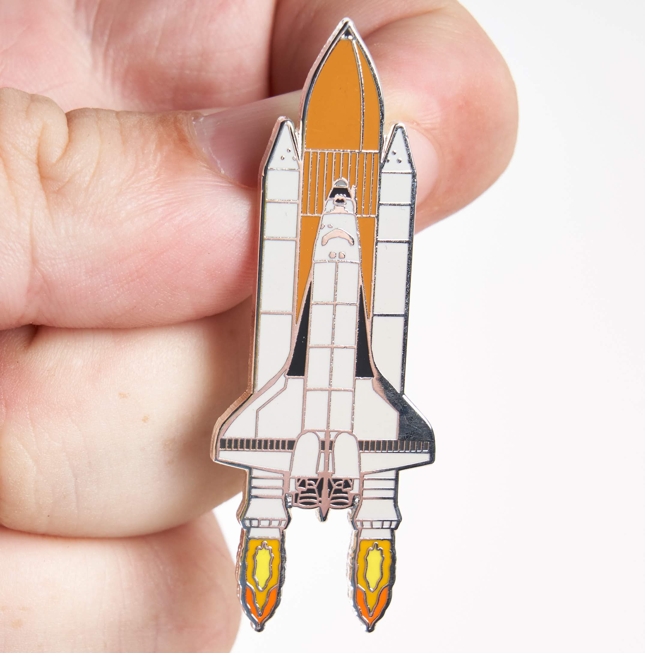 Space Shuttle Pin - Image 3