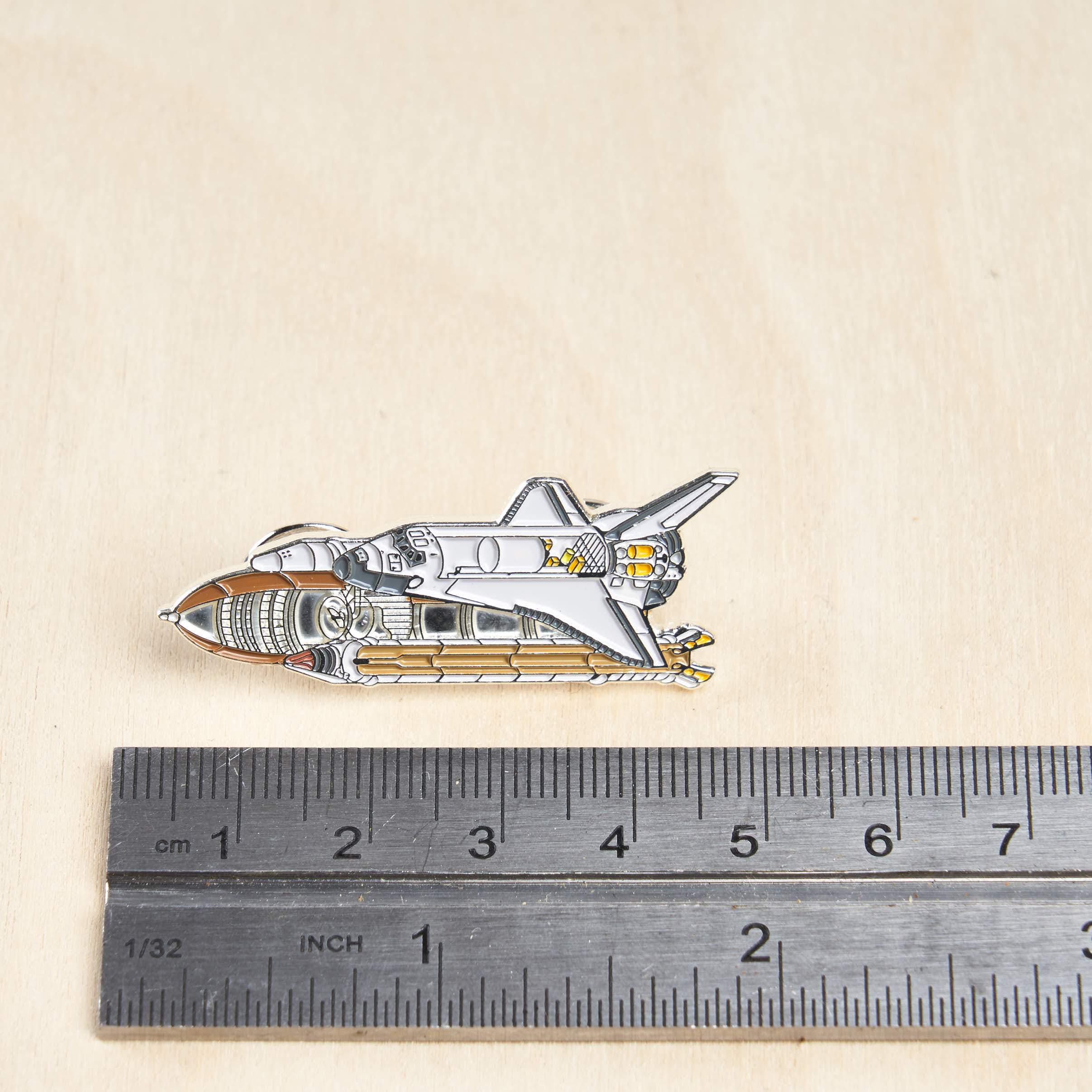 Space Shuttle Cross Section Pin - Image 4