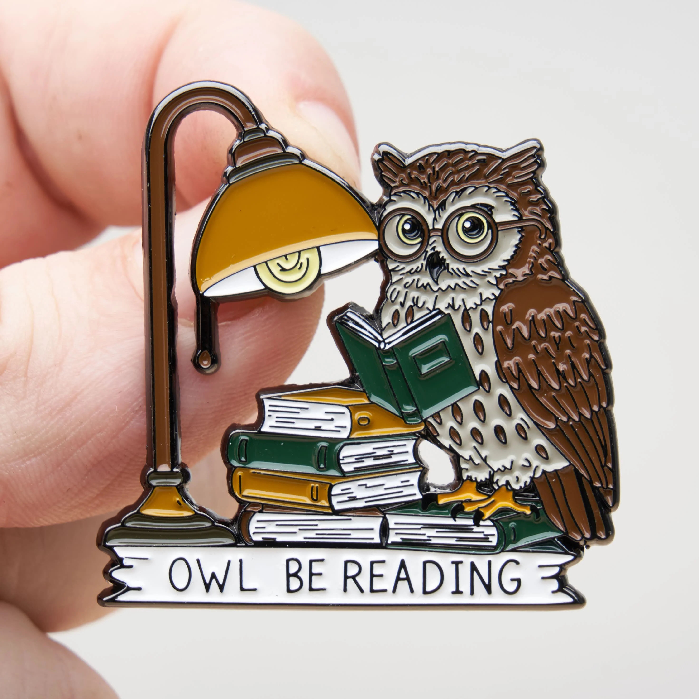 Owl Be Reading Pin - Image 2