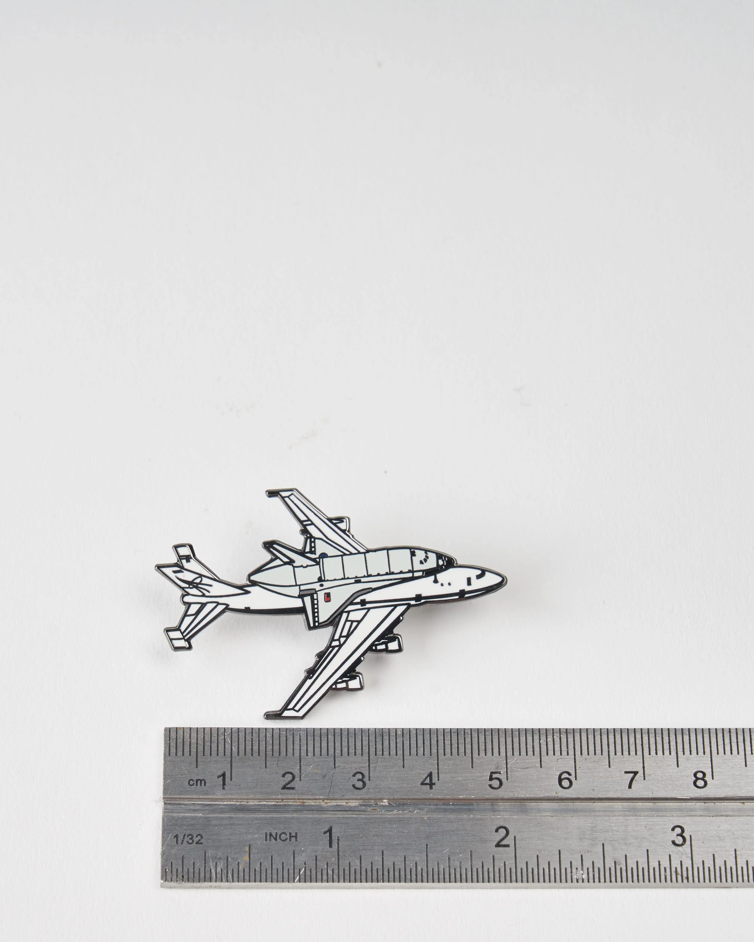 Space Shuttle riding atop a 747 Jumbo Jet Pin - Image 5