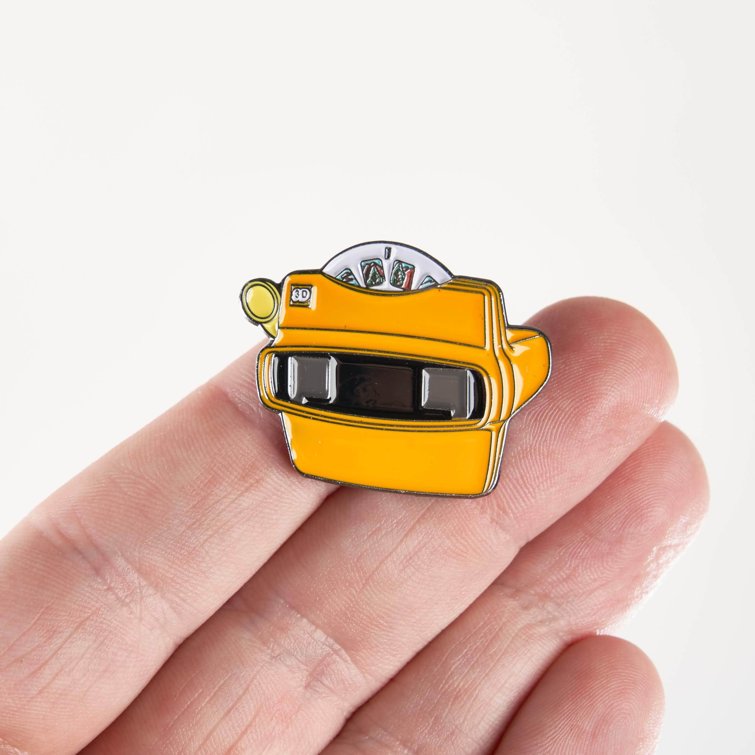 Stereoscope Pin Yellow - Image 2